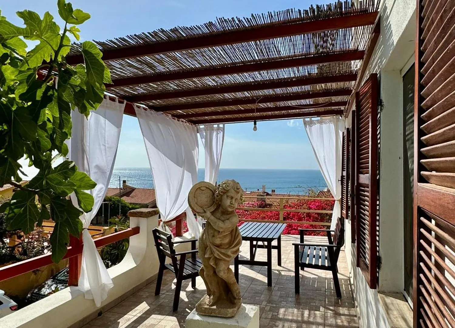 Villa Spiaggia Dorata Porto Alabe 0*,